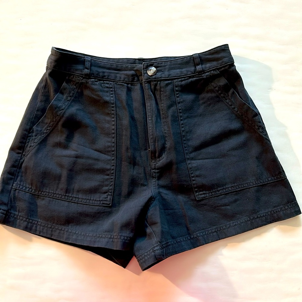 Universal Thread cotton shorts.